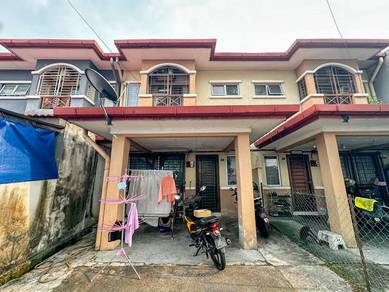 2-storey Terraced House For Sale in Seri Kembangan,SGR