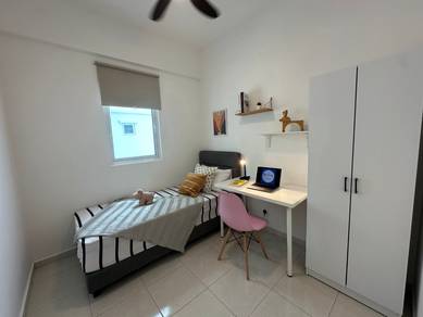 Room in Bayan Lepas, PNG