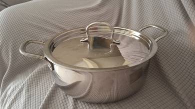 Stainless steel cookware Size-24 cm with lid
