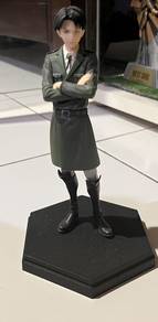 Attack On Titan Figurine Levi