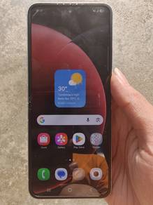 Samsung Galaxy Z Flip 6 (12GB ram)