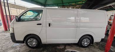 2010 Toyota Hiace