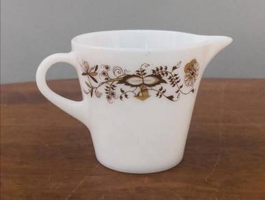 Vintage Pyrex brown vine creamer jar