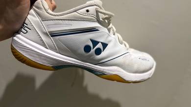 kasut badminton