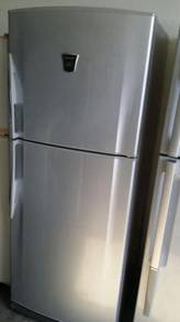 Refrigerator Peti Sejuk Sharp Silver 2 Pintu Recon