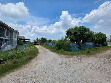 Others Land in Permatang Pauh, PNG
