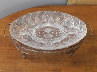 Pinggan France oval divided platter with holder