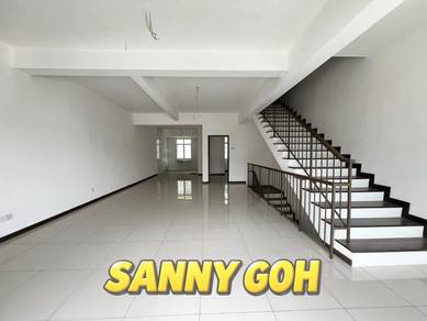 3-storey Terraced House For Sale in Balik Pulau,PNG