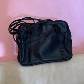 Arisiana Leather Handbag
