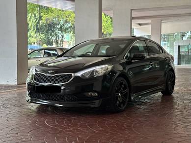 Kia Cerato in KLCC, KUL