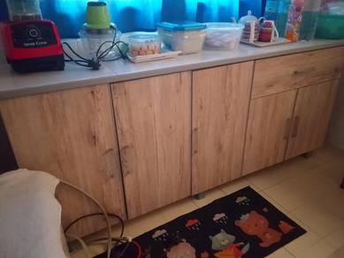 kabinet dapur panjang 