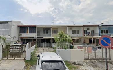 2-storey Terraced House For Sale in Pulau Tikus,PNG