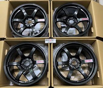 Rays gramlights 57DR 18 5x114 9.5j 38 japan