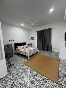 Rina Roomstay