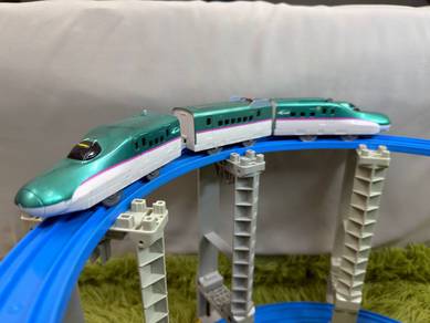 E5 Hayabusa (Magnet) - Plarail