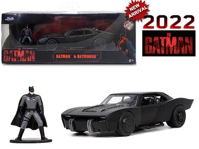2022 THE BATMAN - BATMOBILE w BATMAN FIGURE 1:32
