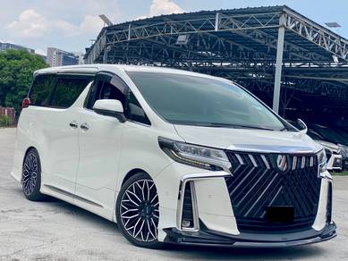 Toyota Alphard in Serdang, KUL