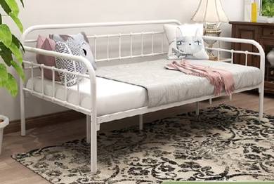 daybed single baru dlm kotak