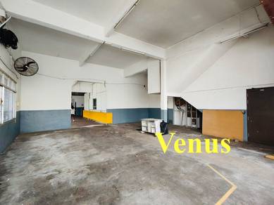Warehouse / Factory For Rent in Valdor,PNG