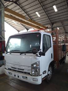 2026 Isuzu NPR85 Wooden Cargo 7,500kg