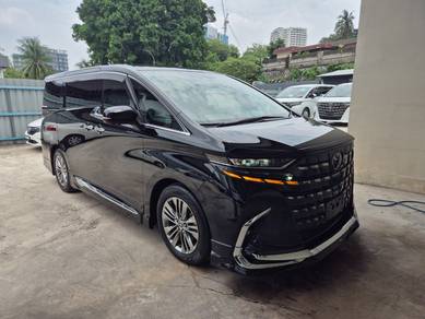 Toyota Alphard Z in Old Klang Road, KUL