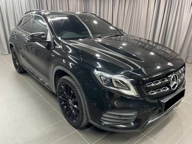 Mercedes Benz GLA200 200 NIGHT EDITION in Petaling Jaya, SGR