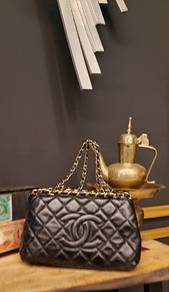Preloved handbag cc