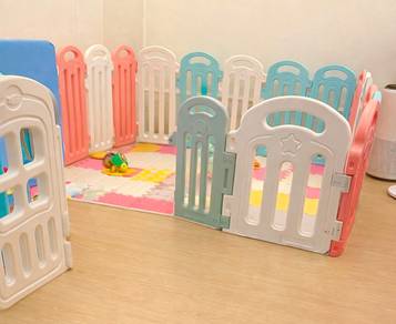 Baby Fence ( Used )