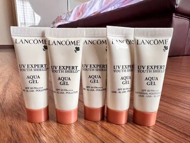 Lancome UV Expert Youth Shield Aqua Gel
