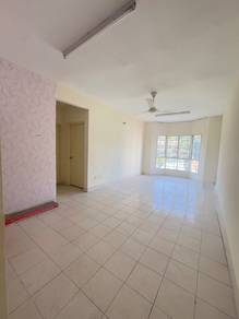 Condominium For Rent in Puncak Banyan