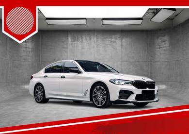 BMW 530i 30i M-SPORT in Others, KUL