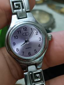 T lady watch