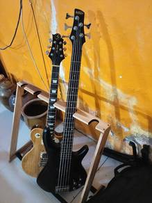 Ibanez GIO soundgear 5 string bass guitar 