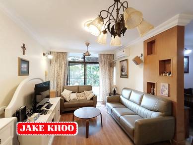 Condominium For Sale in Pearl Garden