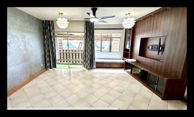 Condominium For Sale in Perdana Exclusive Condo
