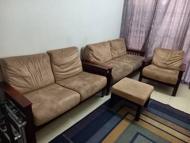 Sofa 4+2+1 seater kayu getah kain baldu coklat