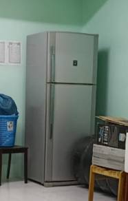 PETI AIS 2 PINTU untuk DIJUAL, SENAWANG