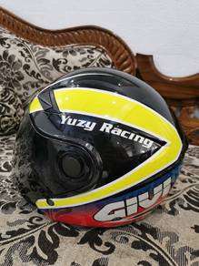 GIVI yuzy racing