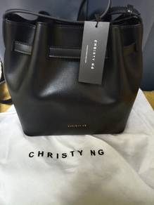 Christy Ng 