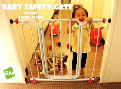 Baby safety gate/pagar bayi