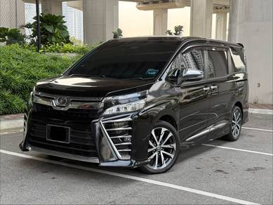 Toyota Voxy ZS KIRAMEKI in Cheras, KUL