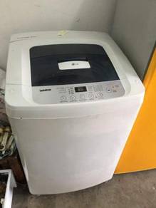 LG top load 8.5kg automatic washing machine