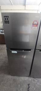 haier 2 door peti