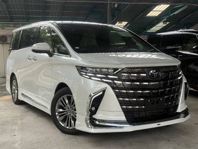 Toyota Alphard Z in Ampang Hilir, KUL