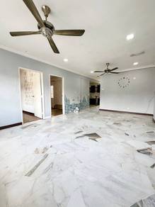 Condominium For Sale in Kenaria Condominium