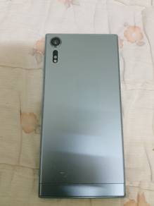 SONY XPERIA XZs 