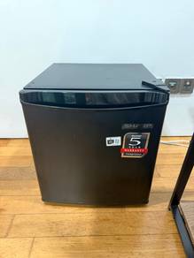 Mini fridge