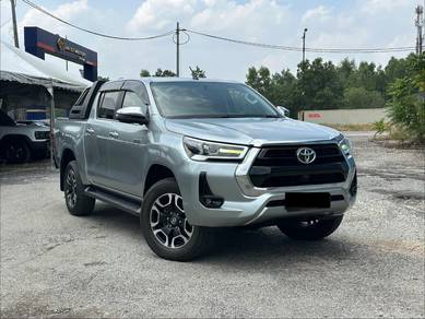 Toyota Hilux V in Permas Jaya, JHR