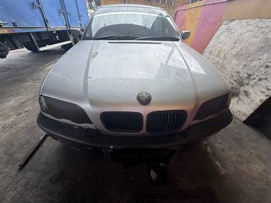 BMW 318i 18i (CKD) in Batu Caves, SGR