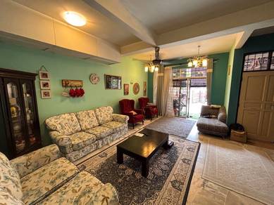 2.5-storey Terraced House For Sale in Seri Kembangan,SGR